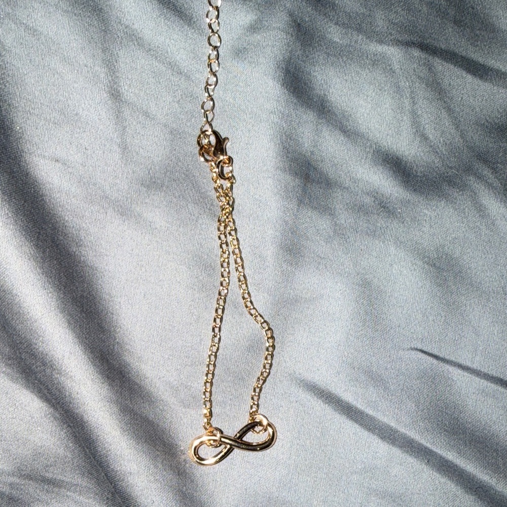 Elegant Gold Infinity bracelet